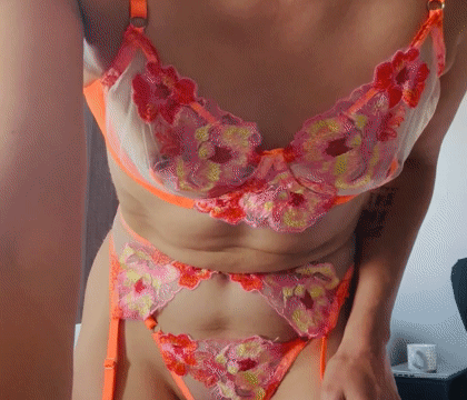 profile photo of DaddysSubmissiveSubSlut