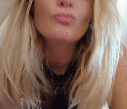 profile photo of Blonde-Beauty